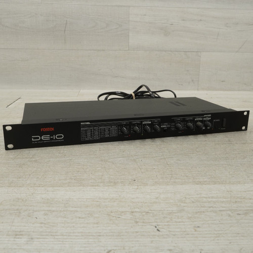 Vist Large View of Product Image Which is Used Fostex DE-10 Multi Effects