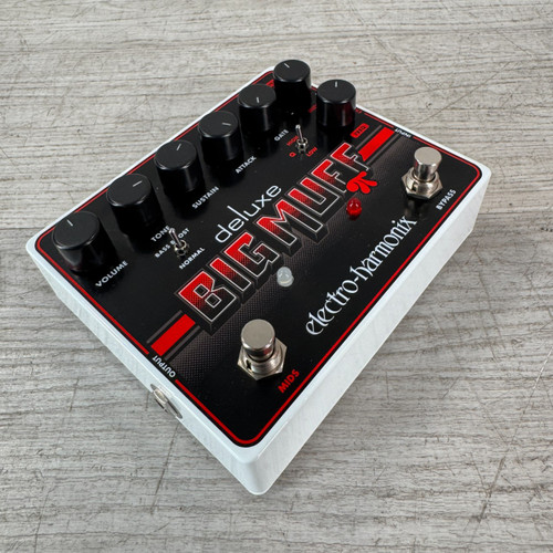 Vist Large View of Product Image Which is Used Electro-Harmonix Deluxe Big Muff Pi Fuzz Pedal