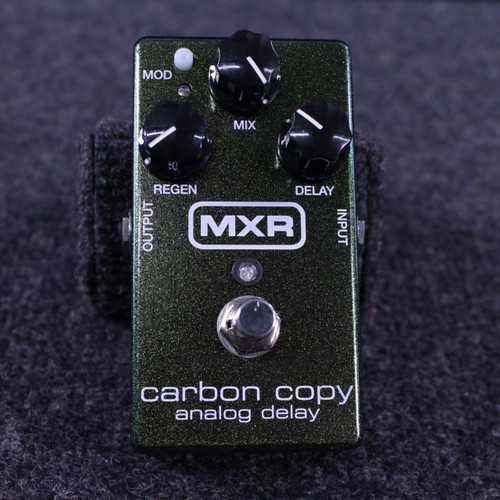Vist Large View of Product Image Which is Used MXR CARBON COPY ANALOG DELAY Delay Pedal