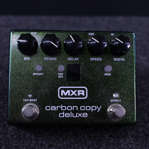 Vist Large View of Product Image Which is Used MXR CARBON COPY DELUXE ANALOG DELAY Delay Pedal