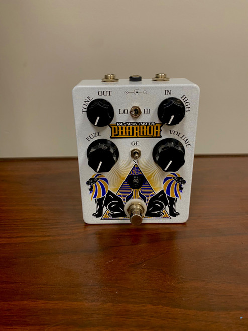 Vist Large View of Product Image Which is Used Black Arts Toneworks PHAROH Fuzz Pedal