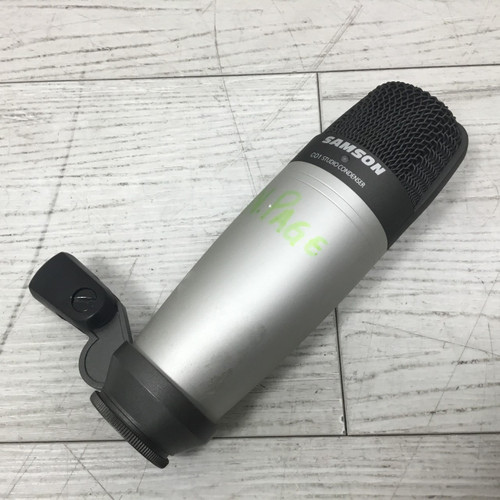 Vist Large View of Product Image Which is Used Samson C01 Studio Condenser Microphone