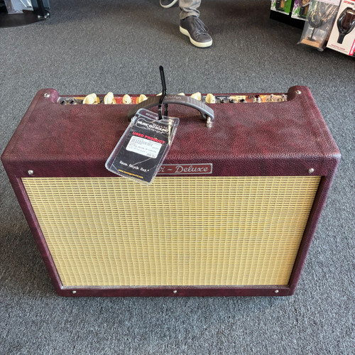 Vist Large View of Product Image Which is Used Fender HOT ROD DELUXE IV LIMITED EDITION 1 x 12 Tube Combo Amplifier 1 x 12