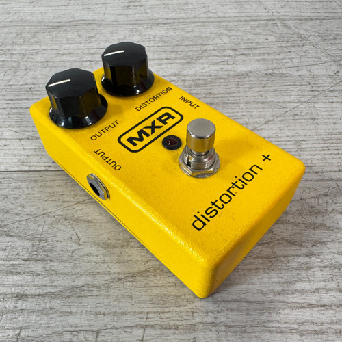 Vist Large View of Product Image Which is Used MXR M104 - Distortion + Pedal