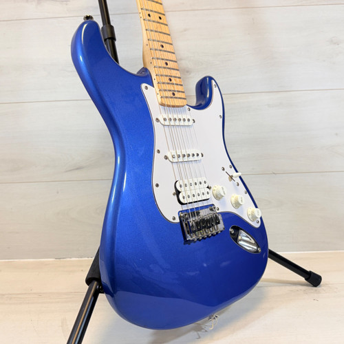 Vist Large View of Product Image Which is Used Squier STRATOCASTER S Type Electric Guitar Blue 6-String
