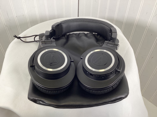 Vist Large View of Product Image Which is Used Audio Technica ATH-M50X Pro Sound Product