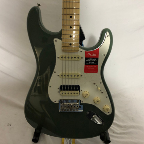 Vist Large View of Product Image Which is Used Fender AMERICAN PROFESSIONAL STRATOCASTER S Type Electric Guitar Green 6-String