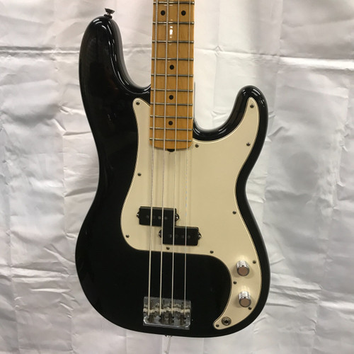 Vist Large View of Product Image Which is Used Fender 2010 AMERICAN STANDARD P BASS P Type Bass Guitar Black 4-String