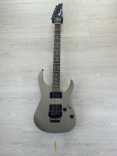 Vist Large View of Product Image Which is Used Ibanez RG 220B Super S Electric Guitar Silver/Gray 6-String