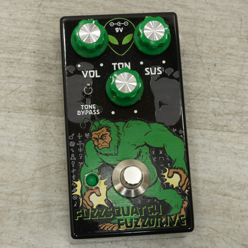 Vist Large View of Product Image Which is Used Interstellar Audio Machines Fuzzsquatch Fuzz Pedal