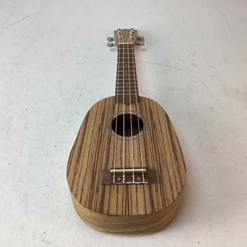 Vist Large View of Product Image Which is Used SUZUKI SOPRANO UKE PA-ZB B STOCK Ukulele Natural