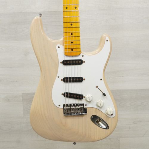 Vist Large View of Product Image Which is Used Odc Electric Guitar White