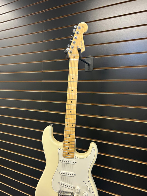 Vist Large View of Product Image Which is Used Fender STRATOCASTER AMERICAN STANDARD S Type Electric Guitar White 6-String