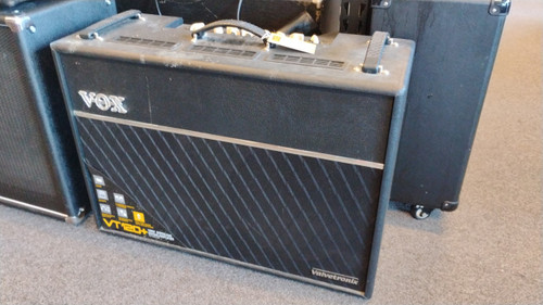 Vist Large View of Product Image Which is Used Vox VT120 2 x 12 Tube Combo Amplifier 2 x 12