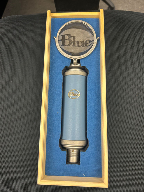 Vist Large View of Product Image Which is Used Blue BLUEBIRD Condenser Microphone
