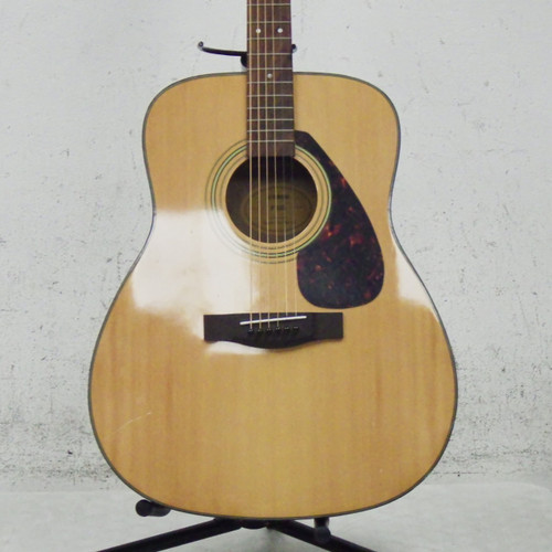 Vist Large View of Product Image Which is Used Yamaha F335 Acoustic Guitar Natural