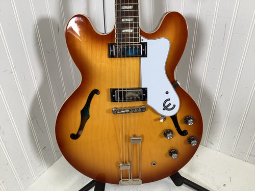 Vist Large View of Product Image Which is Used Epiphone RIVIERA E360TD Semi-Hollow Electric Guitar Cherry Sunburst 6-String