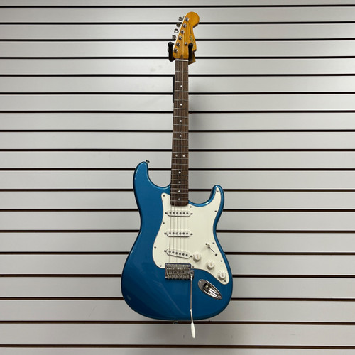 Vist Large View of Product Image Which is Used Squier CLASSIC VIBE 60S STRATOCASTER B-STOCK S Type Electric Guitar Blue 6-String