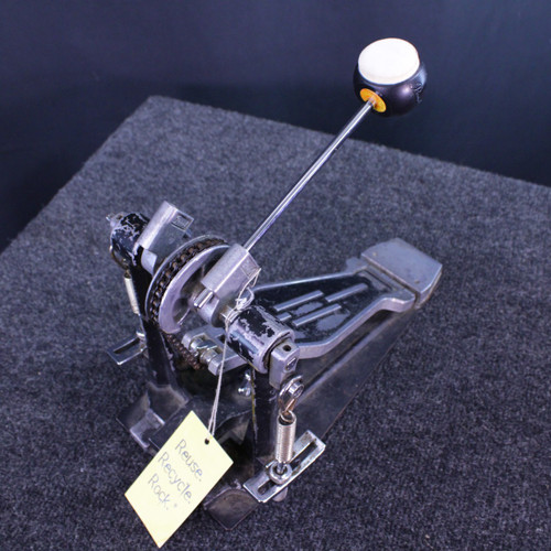 Vist Large View of Product Image Which is Used Pearl KICK PEDAL DOUBLE SINGULAR Kick Drum Pedal