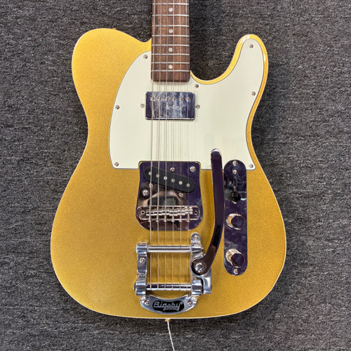 Vist Large View of Product Image Which is Used Squier TELECASTER CLASSIC VIBE 60S CUSTOM T Type Electric Guitar Goldtop 6-String