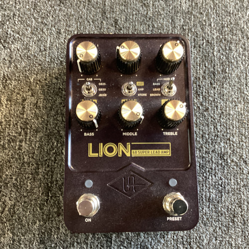 Vist Large View of Product Image Which is Used UNIVERSAL AUDIO LION 68 SUPER LEAD Distortion Pedal
