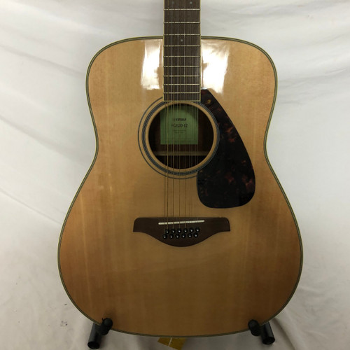 Vist Large View of Product Image Which is Used Yamaha FG820-12 Solid Top Acoustic Guitar Natural 12-String