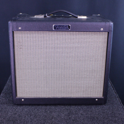 Vist Large View of Product Image Which is Used Fender BLUES JUNIOR IV 1 x 12 Tube Combo Amplifier 1 x 12
