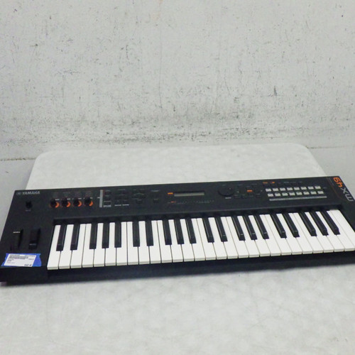 Vist Large View of Product Image Which is Used Yamaha MX49 49-Key Synthesizer 49-Key