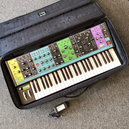Vist Large View of Product Image Which is Used Moog MATRIARCH 61-Key Synthesizer 61-Key