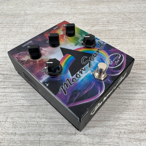 Vist Large View of Product Image Which is Used Baroni Labs Moon Sound Overdrive Pedal