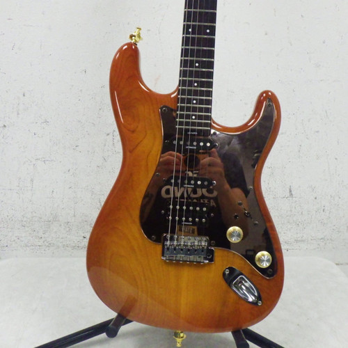 Vist Large View of Product Image Which is Used Levinson blade RH4 S Type Electric Guitar Cherry Sunburst 6-String
