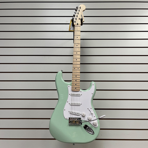 Vist Large View of Product Image Which is Used Squier SONIC STRAT B-STOCK S Type Electric Guitar Green 6-String