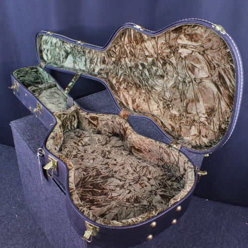 Vist Large View of Product Image Which is Used TKL 000/OM HARDSHELL CASE Guitar Case