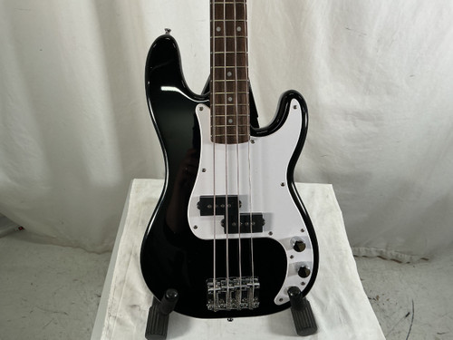 Vist Large View of Product Image Which is Used Squier MINI P-BASS P Type Bass Guitar Black 4-String