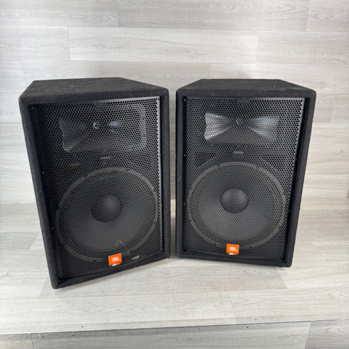 Vist Large View of Product Image Which is Used JBL JRX115 - 15-inch Passive Speaker Cabinet - Pair - Local Pickup Only