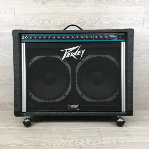 Vist Large View of Product Image Which is Used Peavey STEREO CHORUS 212 2 x 12 Solid State Amplifier 2 x 12