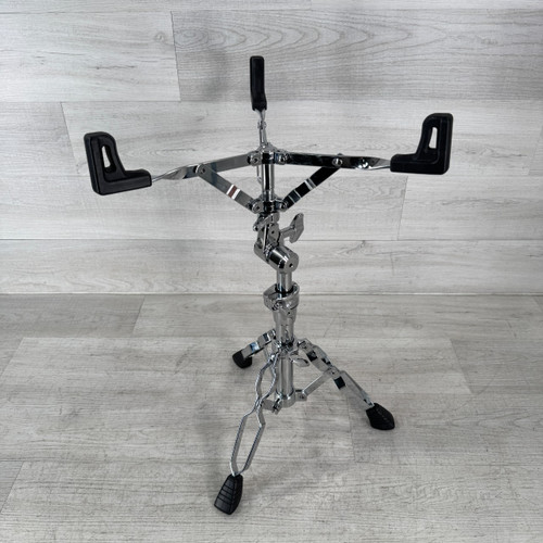 Vist Large View of Product Image Which is Used Pearl S930 Snare Drum Stand