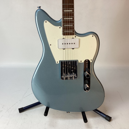 Vist Large View of Product Image Which is Used Squier OFFSET TELECASTER Electric Guitar Blue 6-String