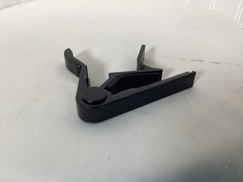 Vist Large View of Product Image Which is Used USED CAPO Guitar Accessory