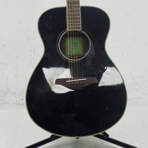 Vist Large View of Product Image Which is Used Yamaha FS820 Acoustic Guitar Black