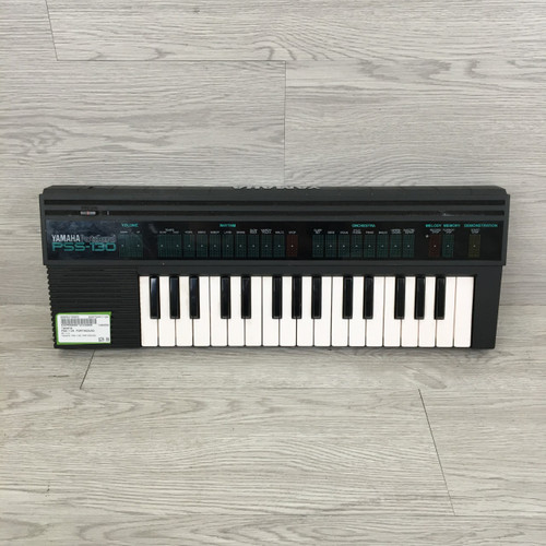 Vist Large View of Product Image Which is Used Yamaha PSS-130 PORTASOUND Compact Keyboard Compact