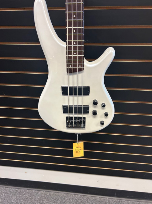 Vist Large View of Product Image Which is Used Ibanez SR250 Bass Guitar White 4-String