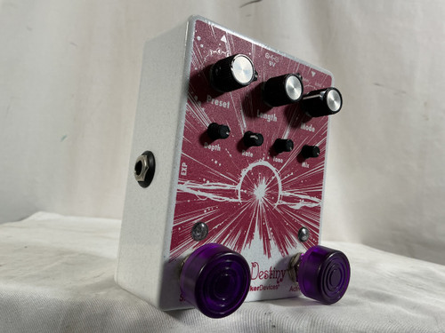 Vist Large View of Product Image Which is Used Earthquaker Devices ASTRAL DESTINY OCTAVE Octave Pedal