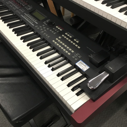 Vist Large View of Product Image Which is Used Yamaha MOFX8 Production 88-Key Synthesizer