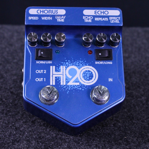 Vist Large View of Product Image Which is Used Visual Sound H2O CHORUS ECHO PEDAL V2 Chorus Pedal