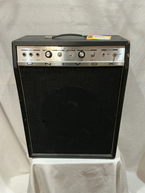 Vist Large View of Product Image Which is Used Univox U65RN 1 x 12 Solid State Amplifier 1 x 12