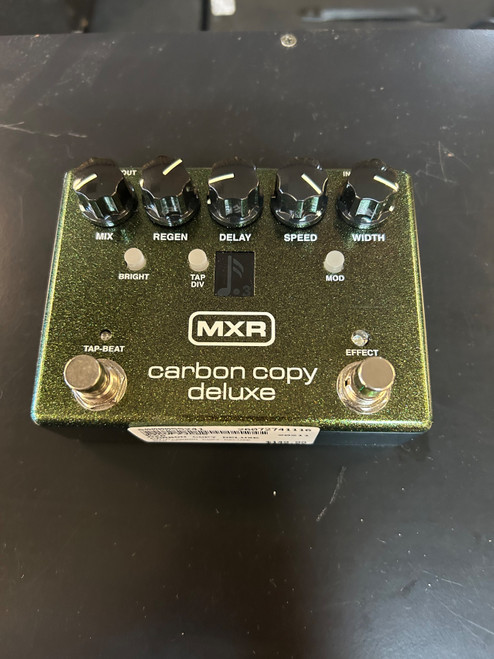 Vist Large View of Product Image Which is Used MXR CARBON COPY DELUXE Looper Pedal