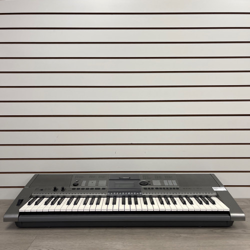 Vist Large View of Product Image Which is Used - Yamaha YPT-400 61-Key Keyboard 
