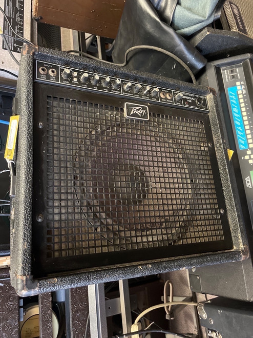 Vist Large View of Product Image Which is Used Peavey SPECIAL 112 1 x 12 Solid State Amplifier 1 x 12