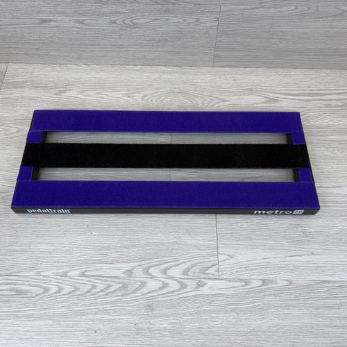 Vist Large View of Product Image Which is Used Pedaltrain METRO 20 Pedal Board